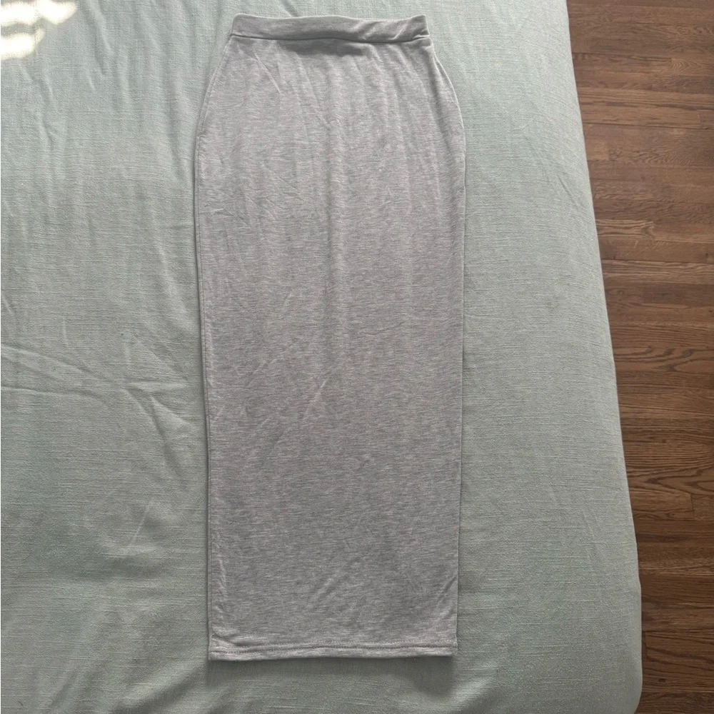 Missguided Tube Skirt - Picture 2 of 5